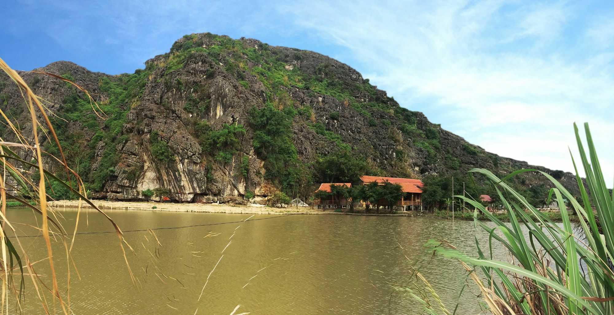 Ham Rong Homestay Нин Бин Екстериор снимка