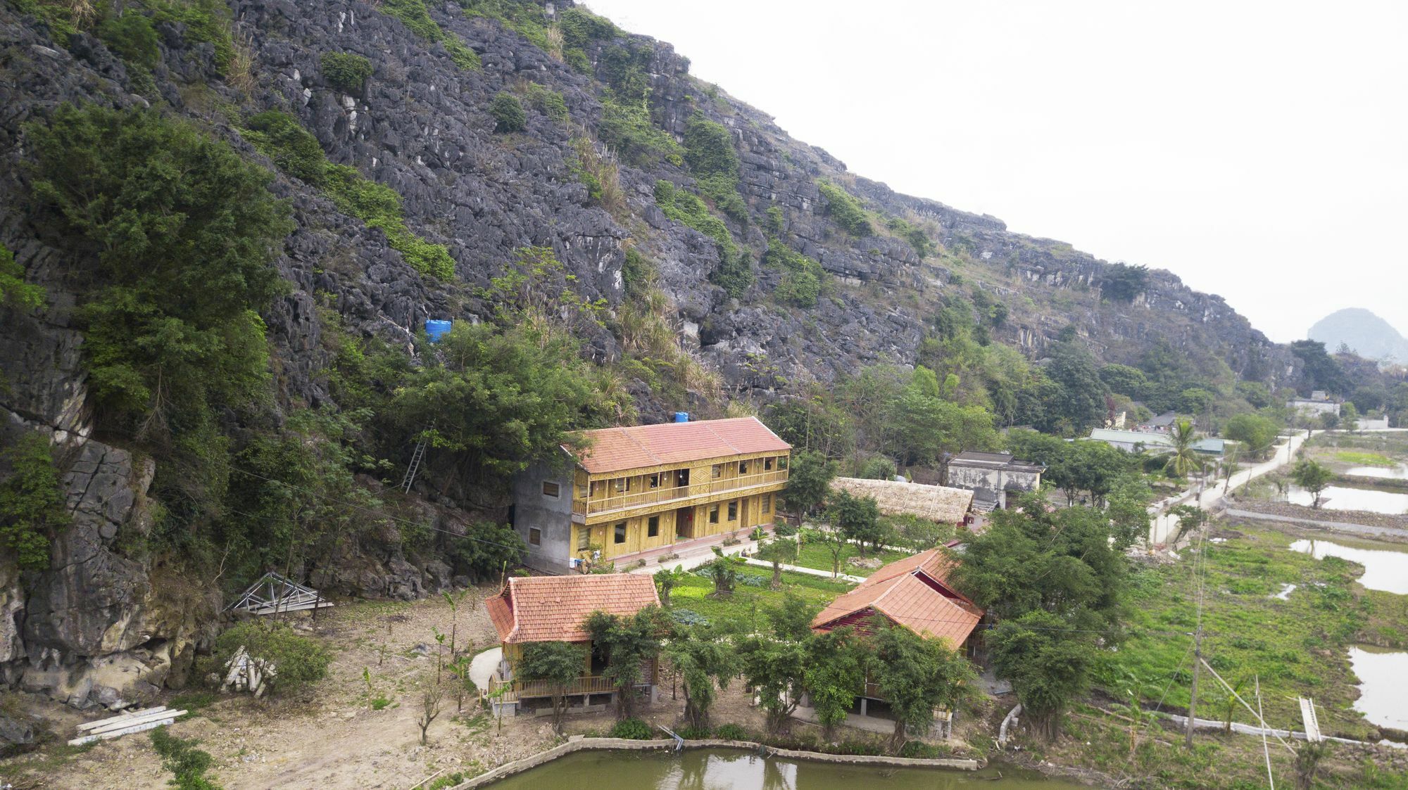Ham Rong Homestay Нин Бин Екстериор снимка